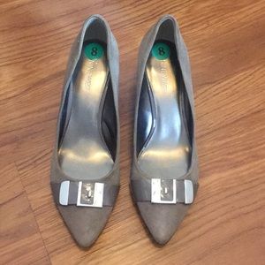 8.5 Nine West Taupe Wedge Buckle heels
